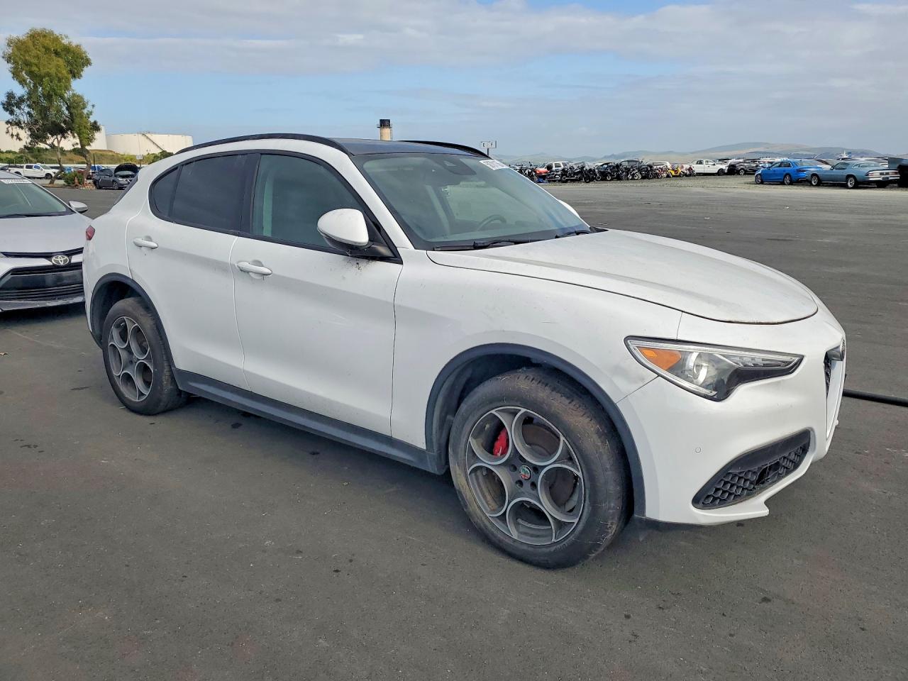 ALFA ROMEO STELVIO 2018 — 5