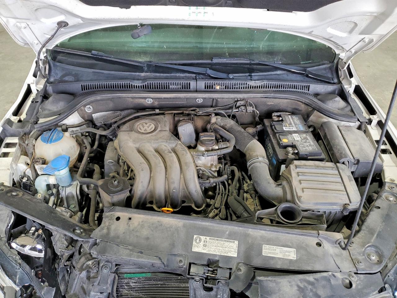 VOLKSWAGEN JETTA 2012 — 12