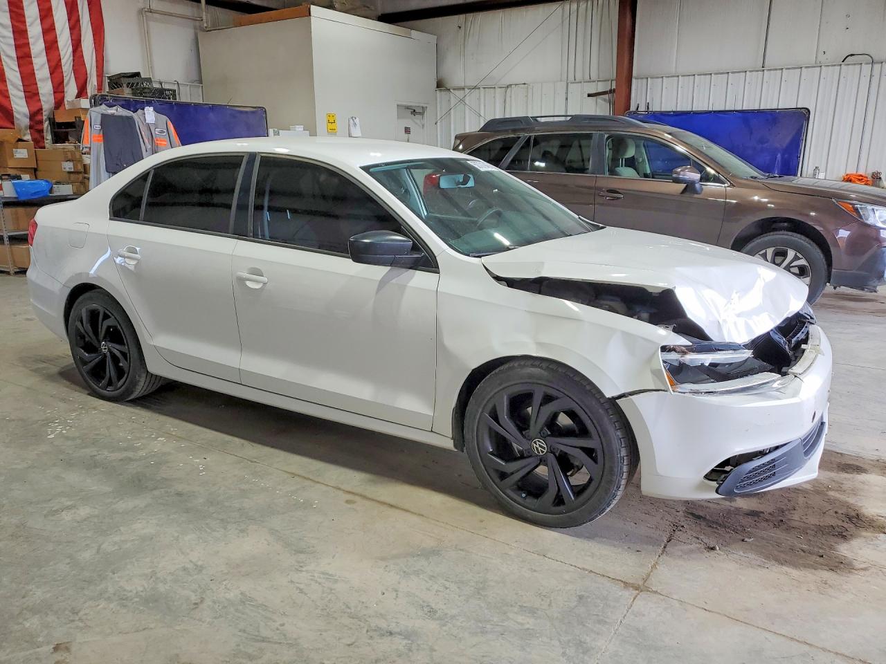 VOLKSWAGEN JETTA 2012 — 5