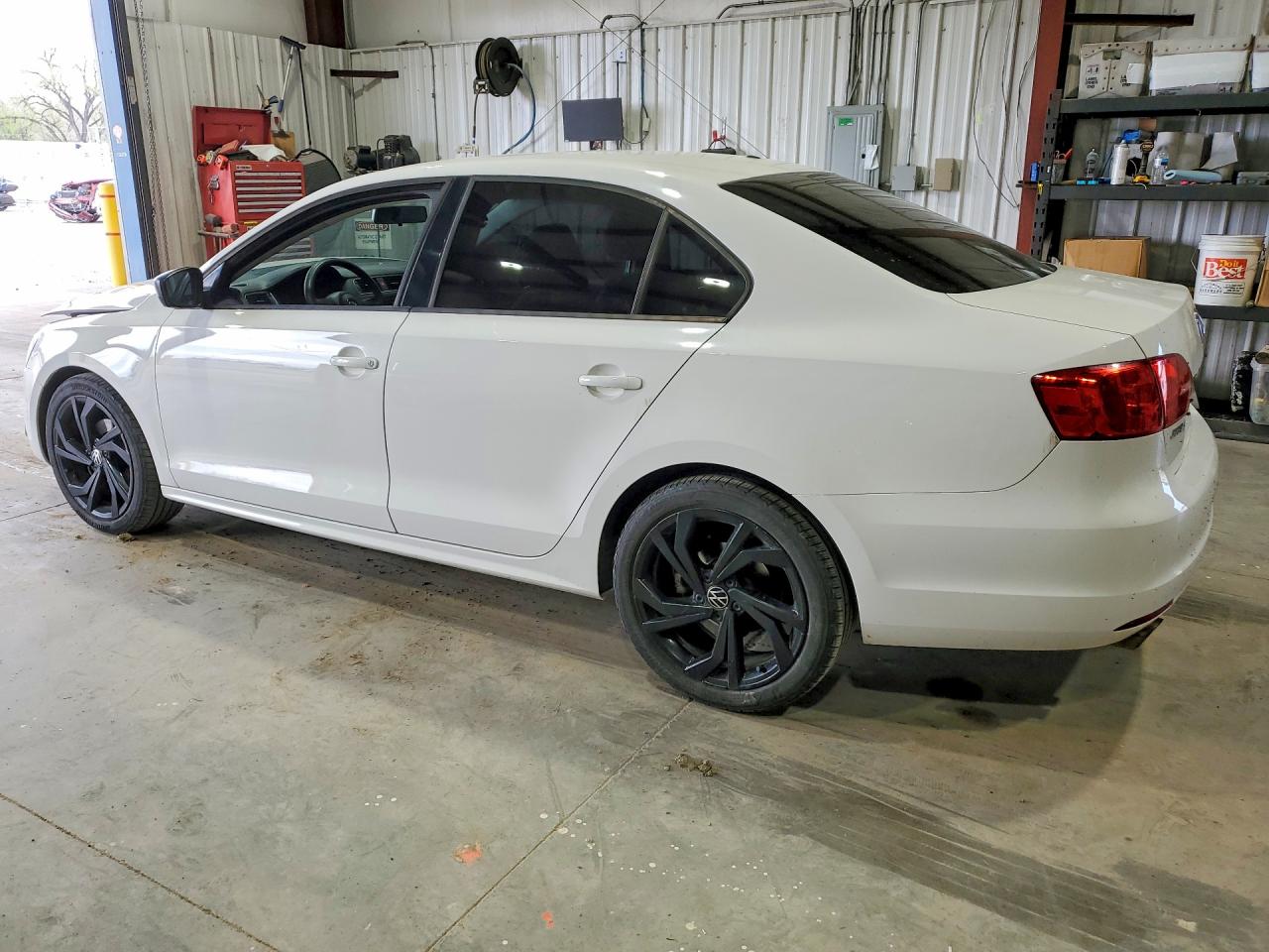 VOLKSWAGEN JETTA 2012 — 3