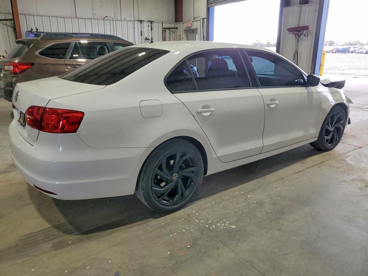 VOLKSWAGEN JETTA 2012 — 4