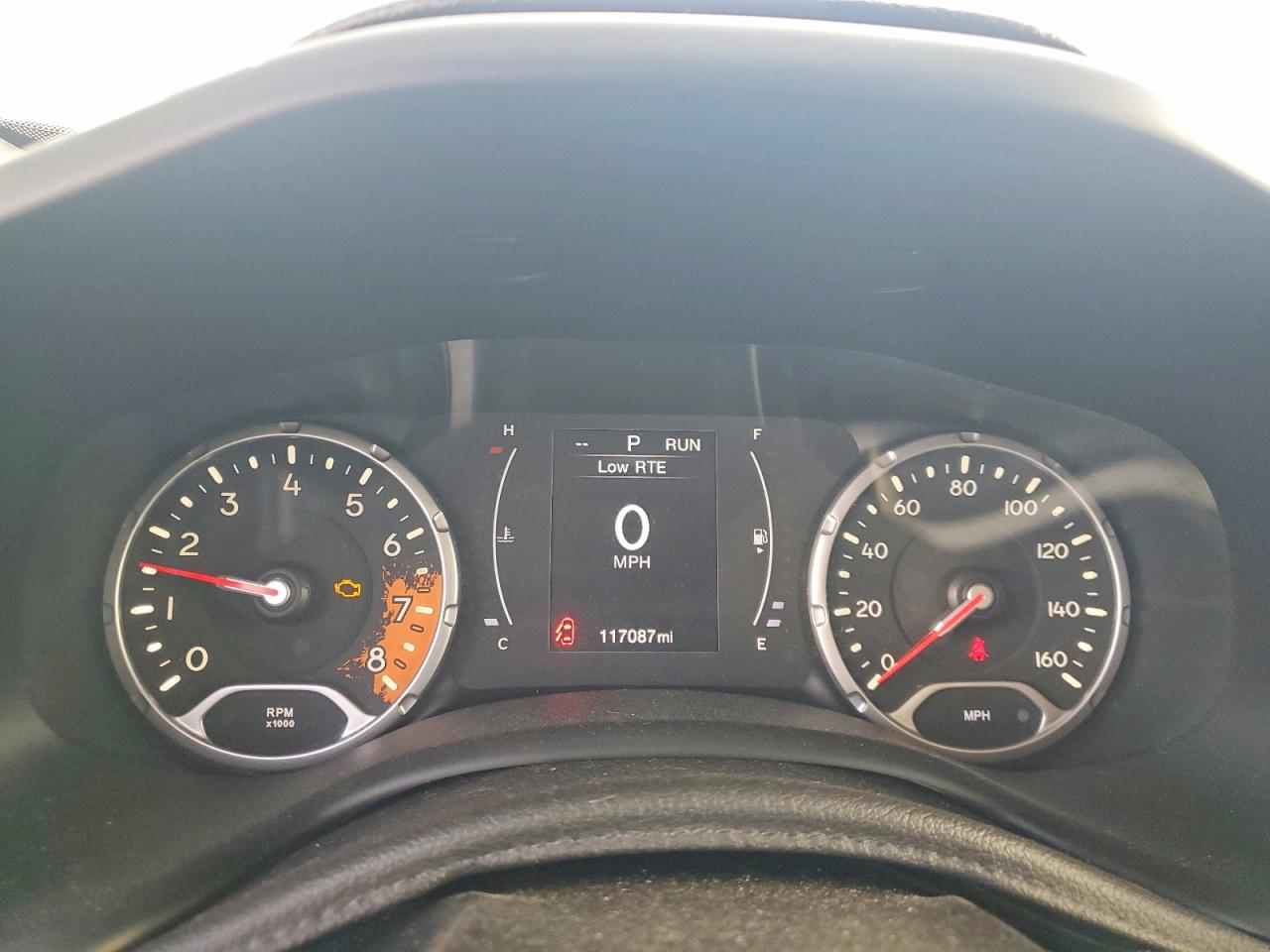 JEEP RENEGADE 2018 — 10