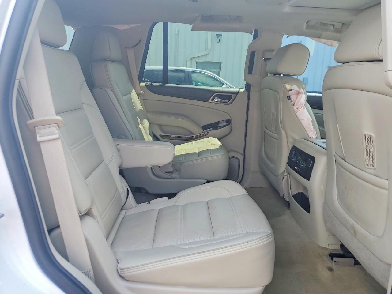 GMC YUKON 2015 — 12