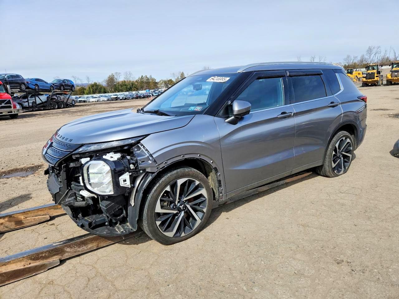 MITSUBISHI OUTLANDER 2022 — 2