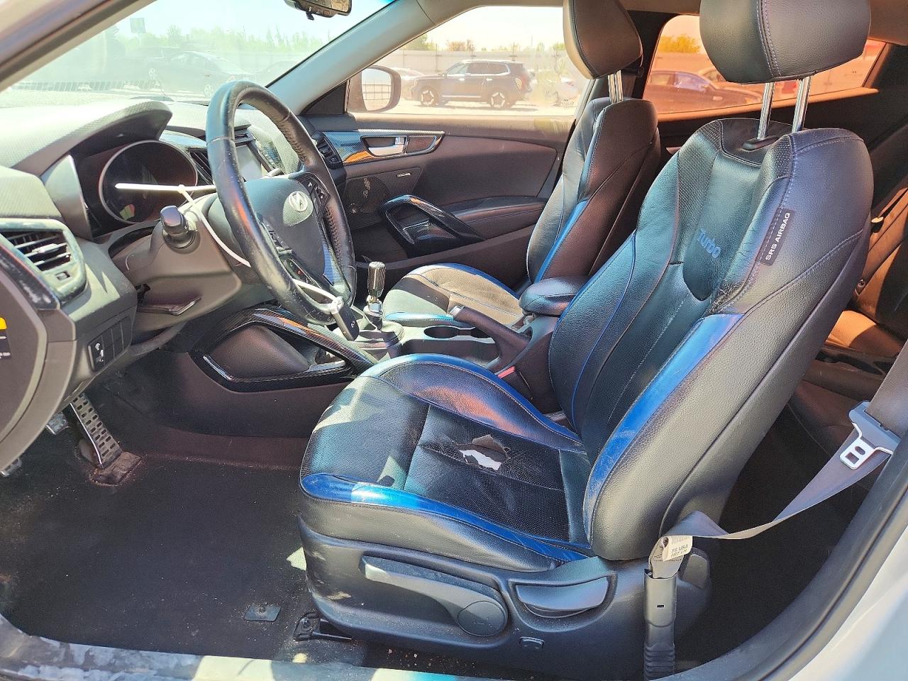 HYUNDAI VELOSTER 2013 — 8