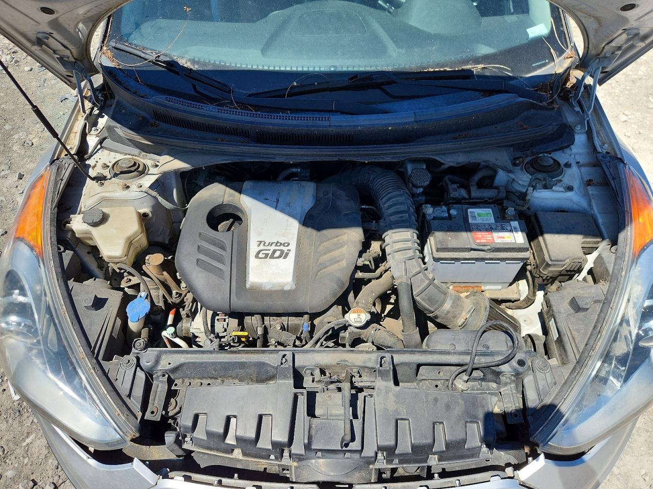 HYUNDAI VELOSTER 2013 — 12
