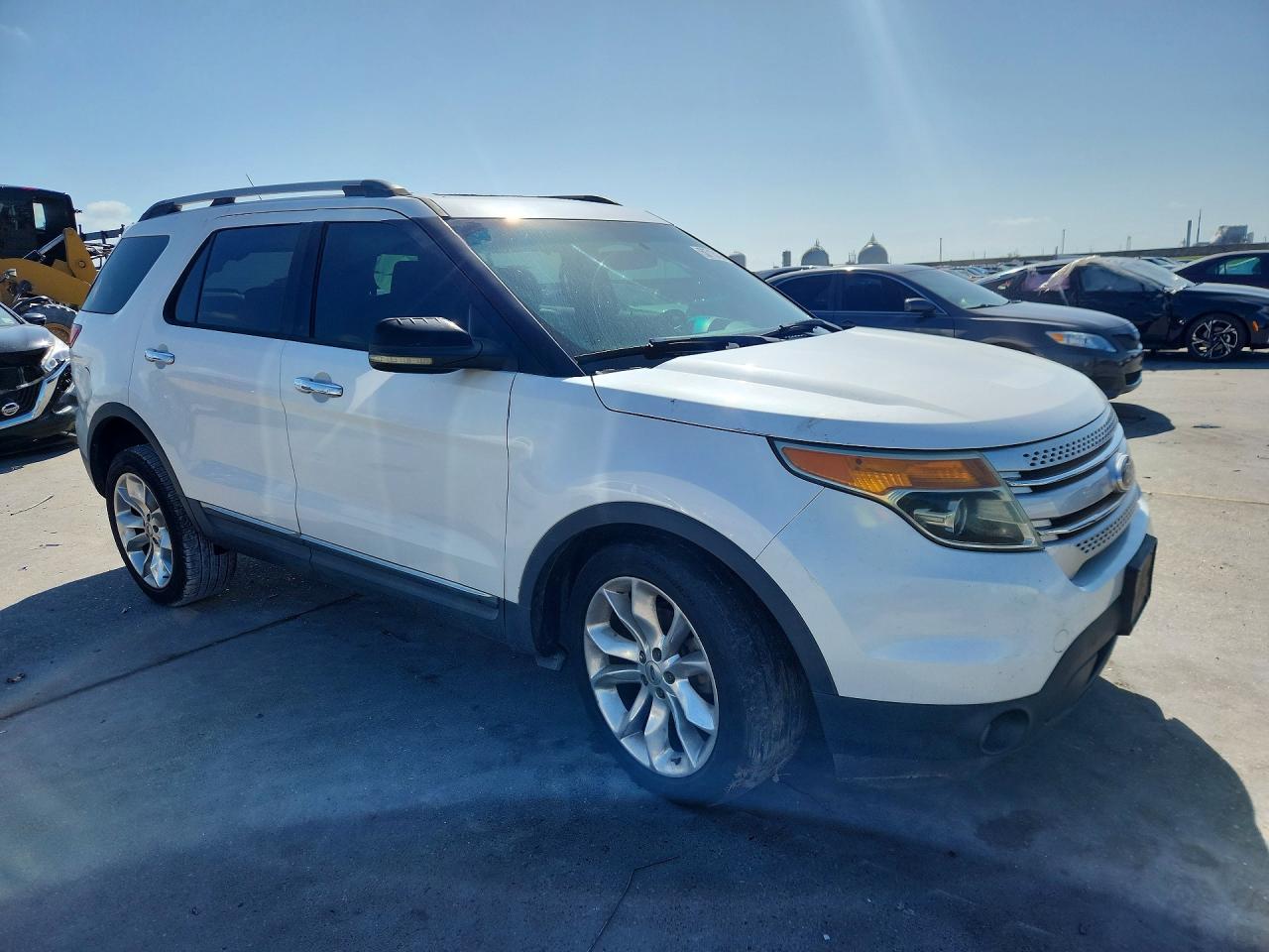 FORD EXPLORER 2011 — 5