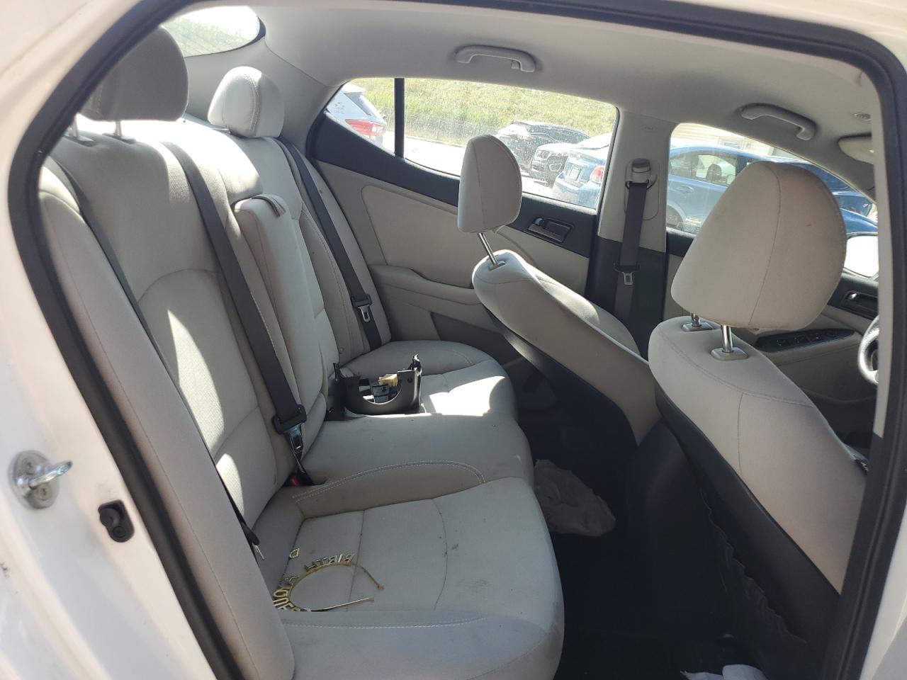 KIA OPTIMA LX 2013 — 11