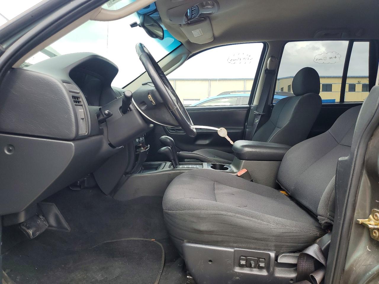JEEP GRAND CHEROKEE 2002 — 8