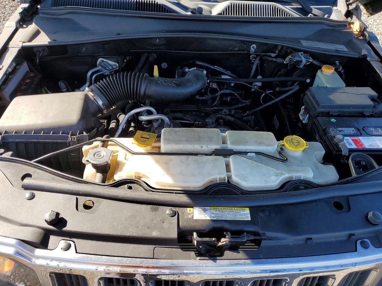 JEEP LIBERTY 2011 — 13