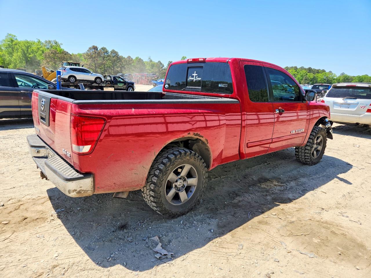 NISSAN TITAN 2005 — 4