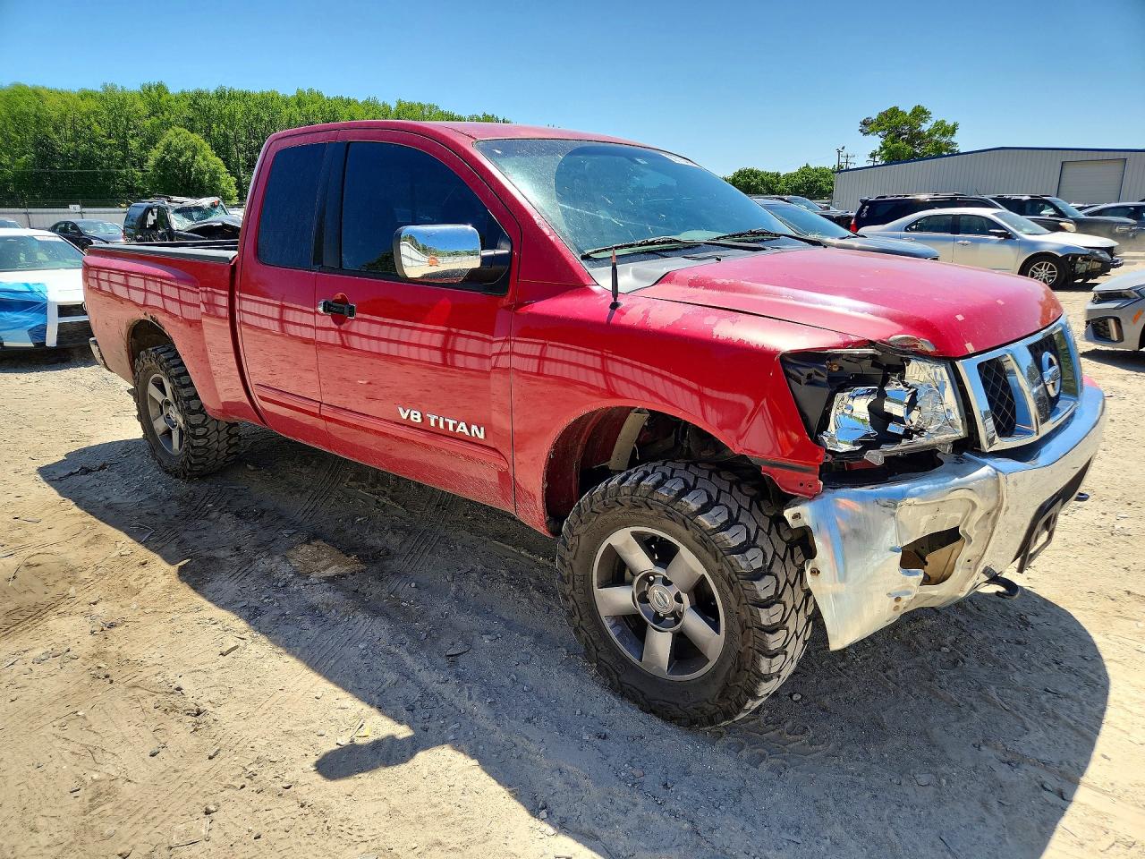 NISSAN TITAN 2005 — 5