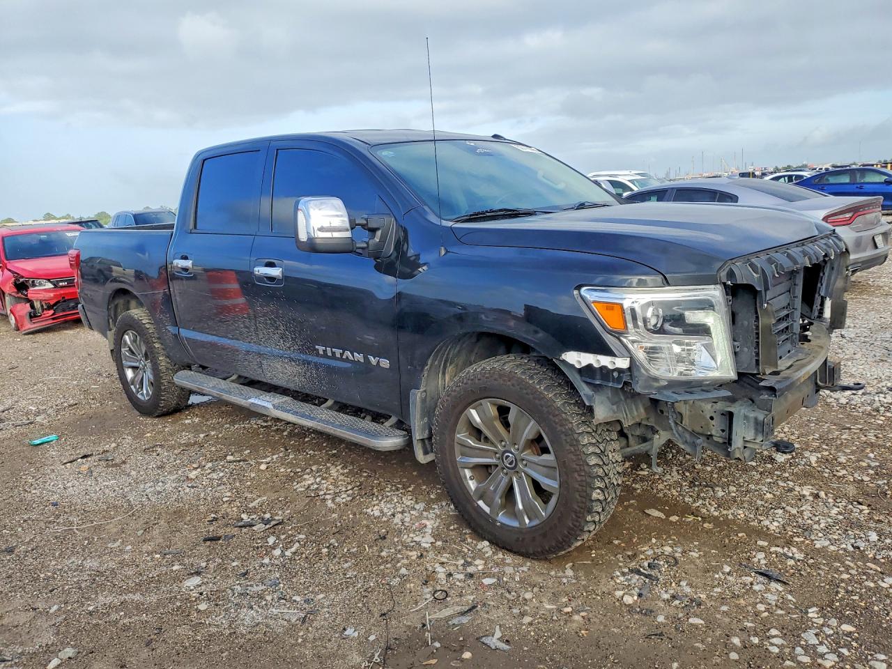 NISSAN TITAN 2019 — 5