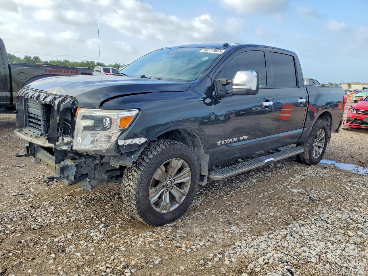 NISSAN TITAN 2019 — 2