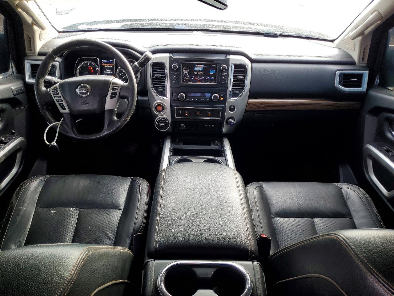 NISSAN TITAN 2019 — 9