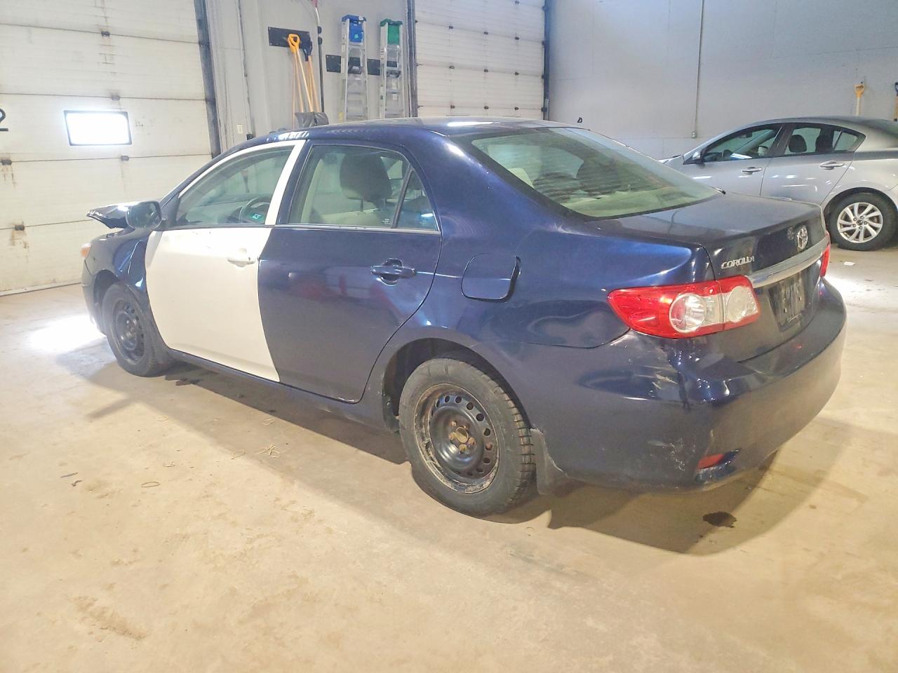 TOYOTA COROLLA 2013 — 3