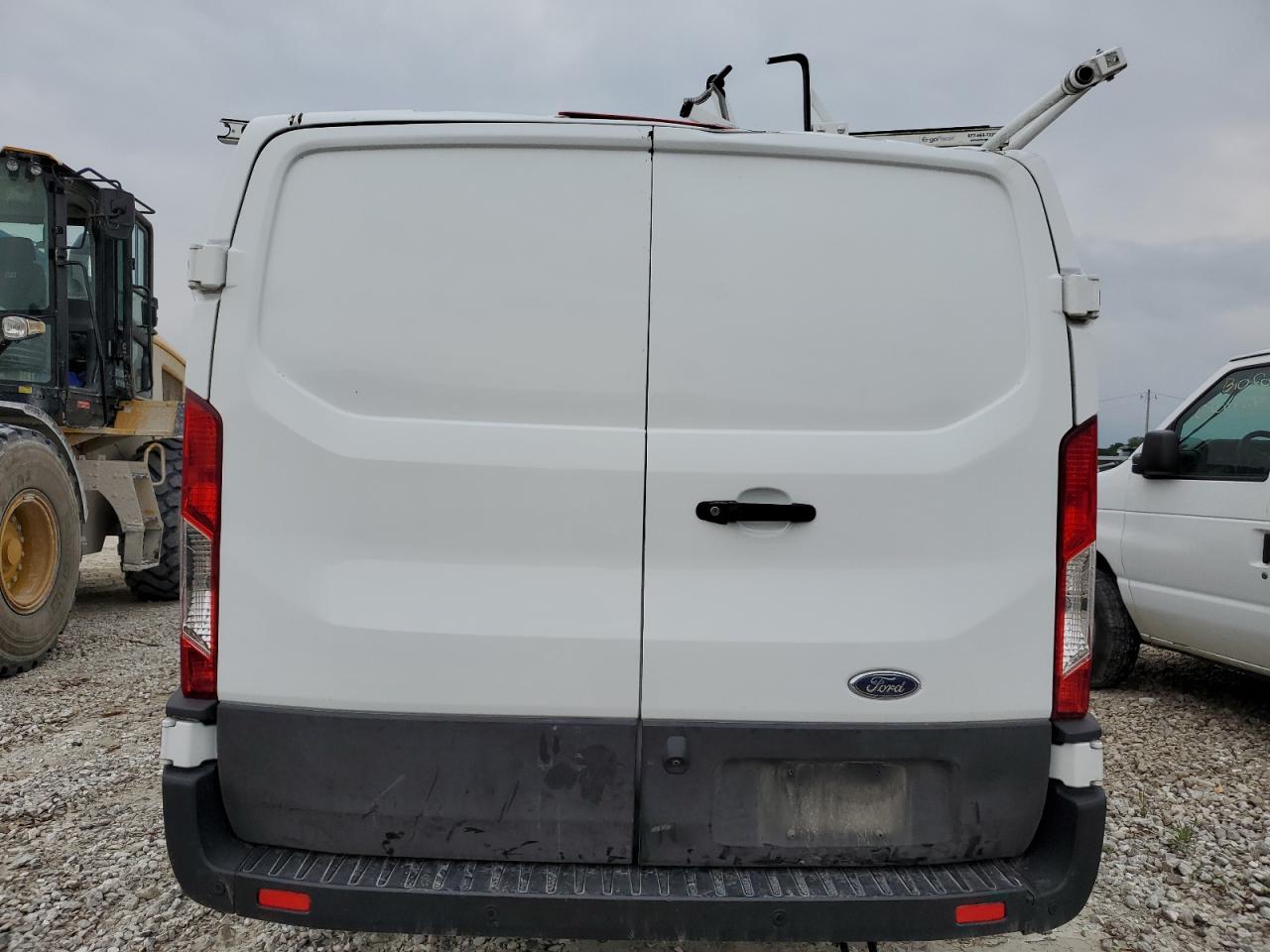 FORD TRANSIT 2020 — 7