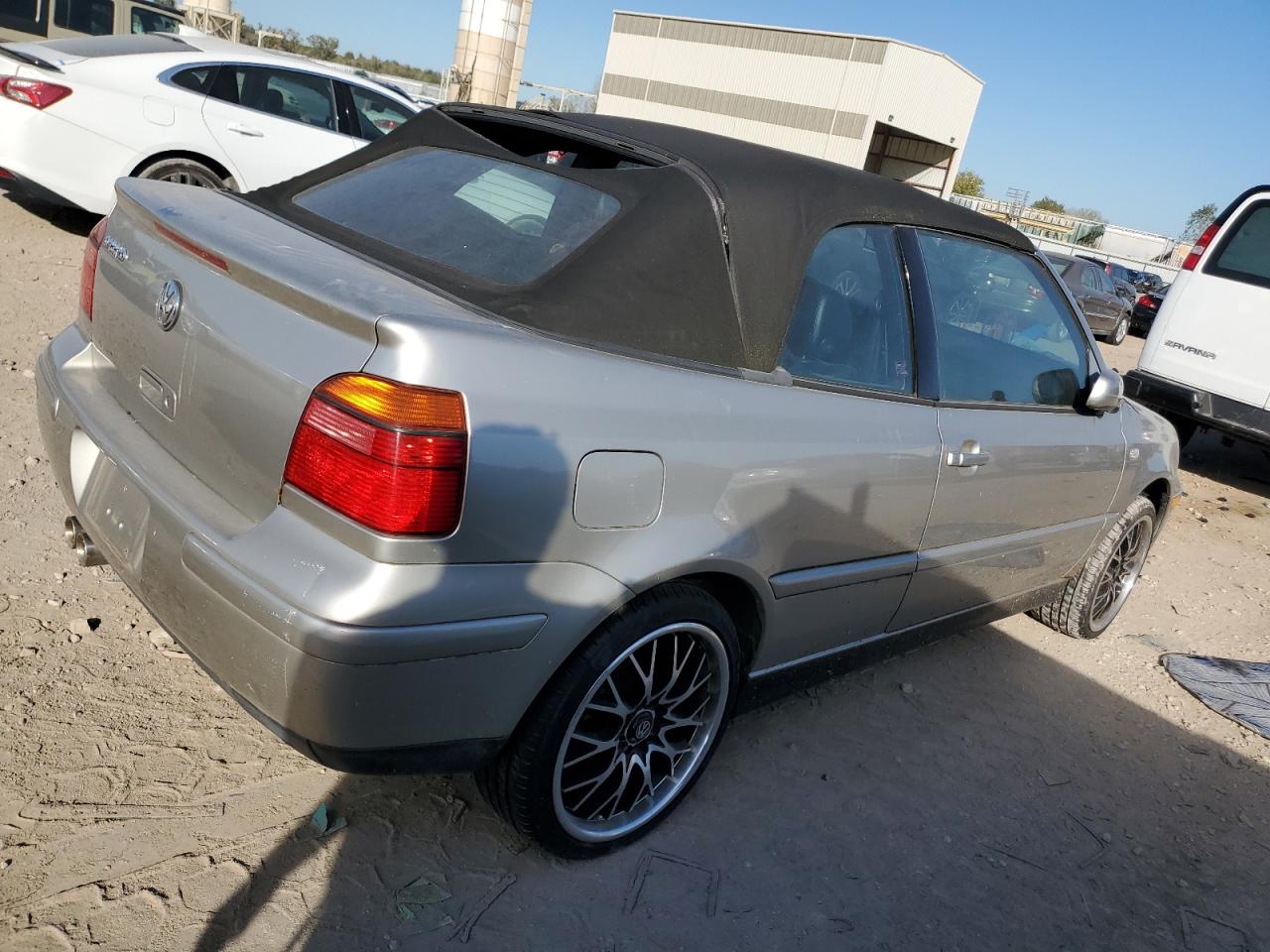 VOLKSWAGEN CABRIO 2001 — 4