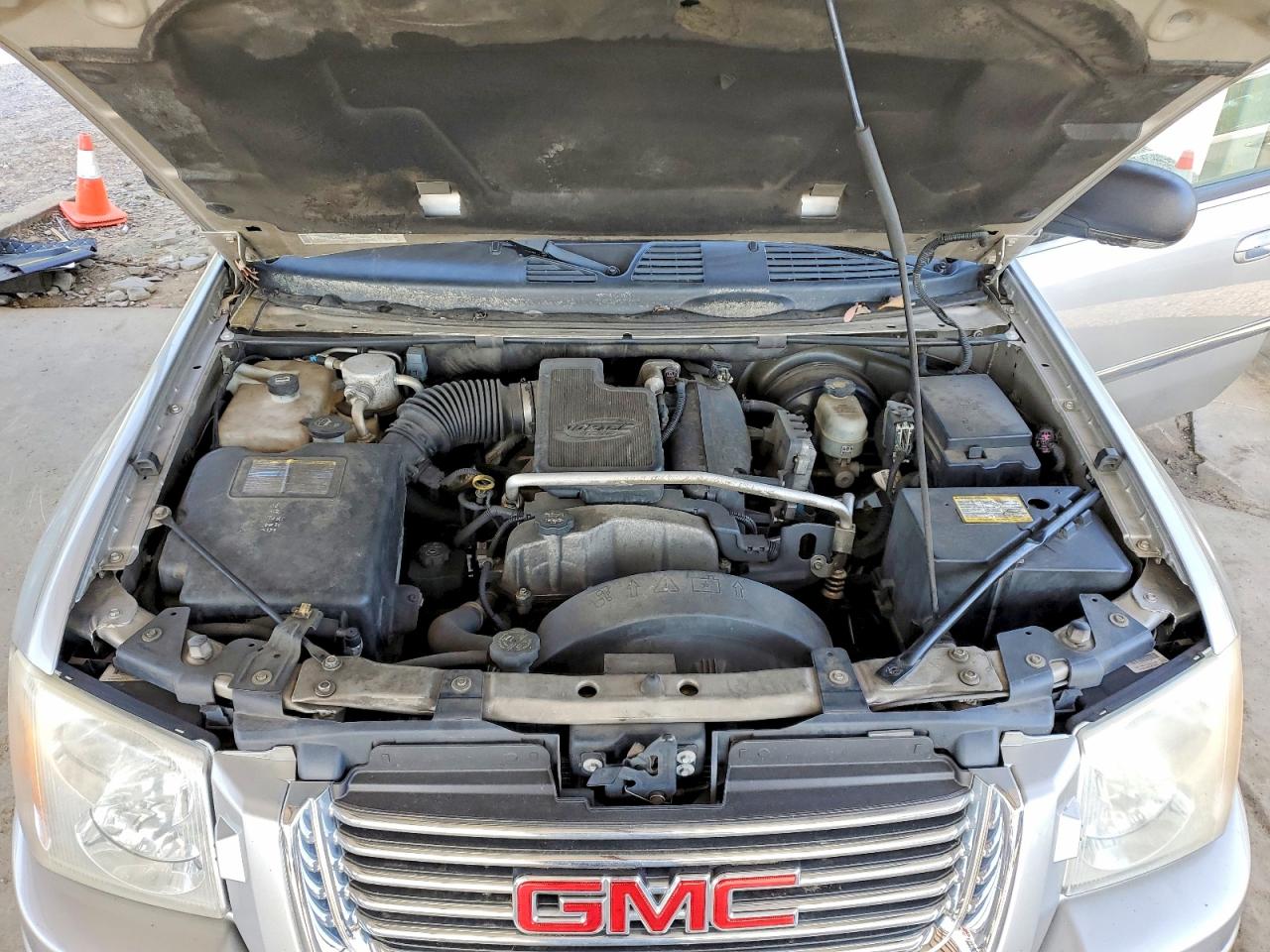 GMC ENVOY 2006 — 12