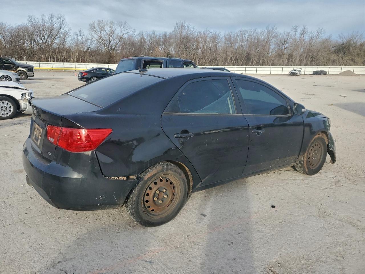KIA FORTE 2010 — 4