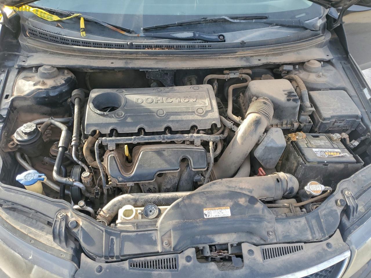 KIA FORTE 2010 — 12
