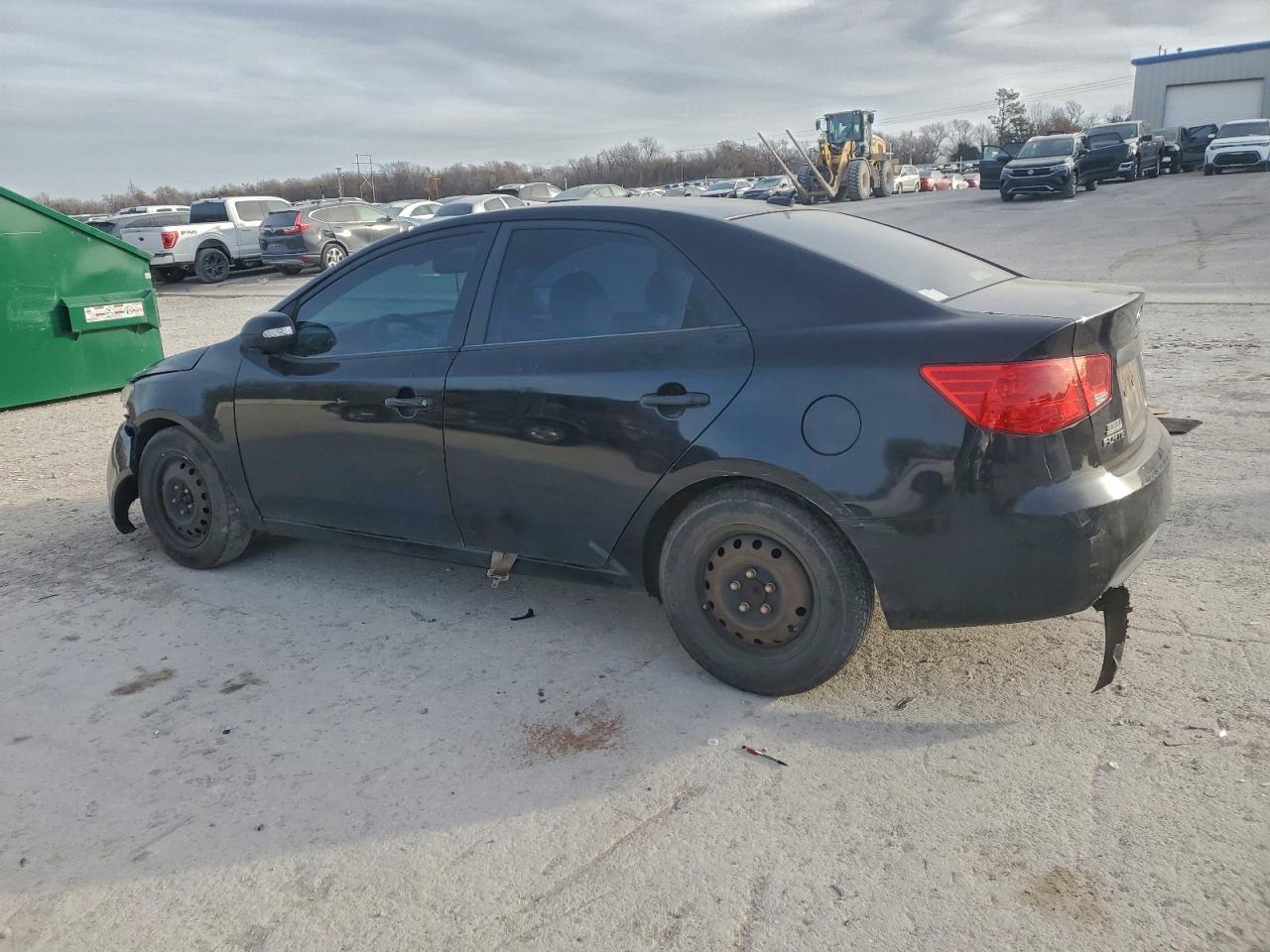 KIA FORTE 2010 — 3