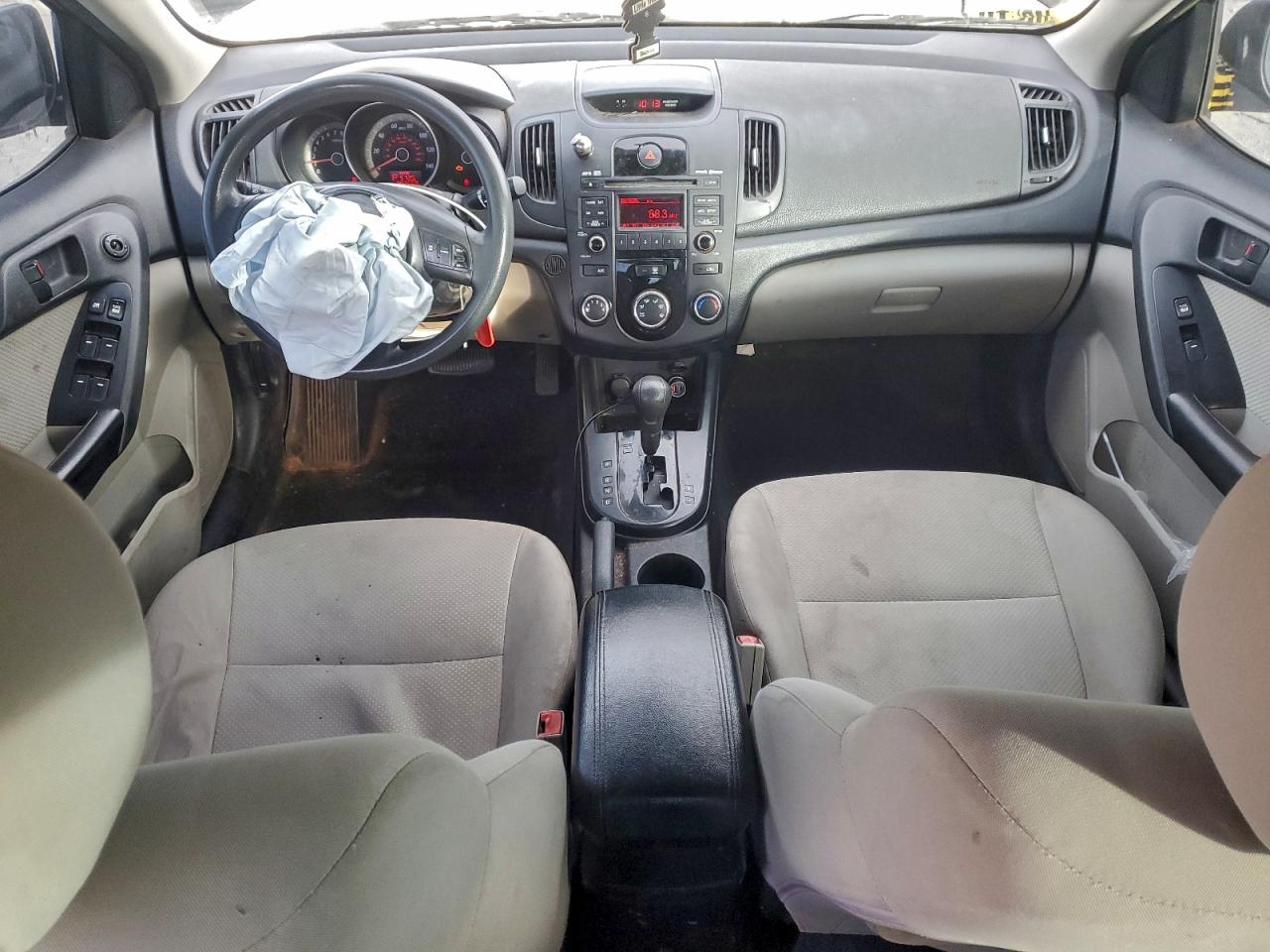 KIA FORTE 2010 — 9