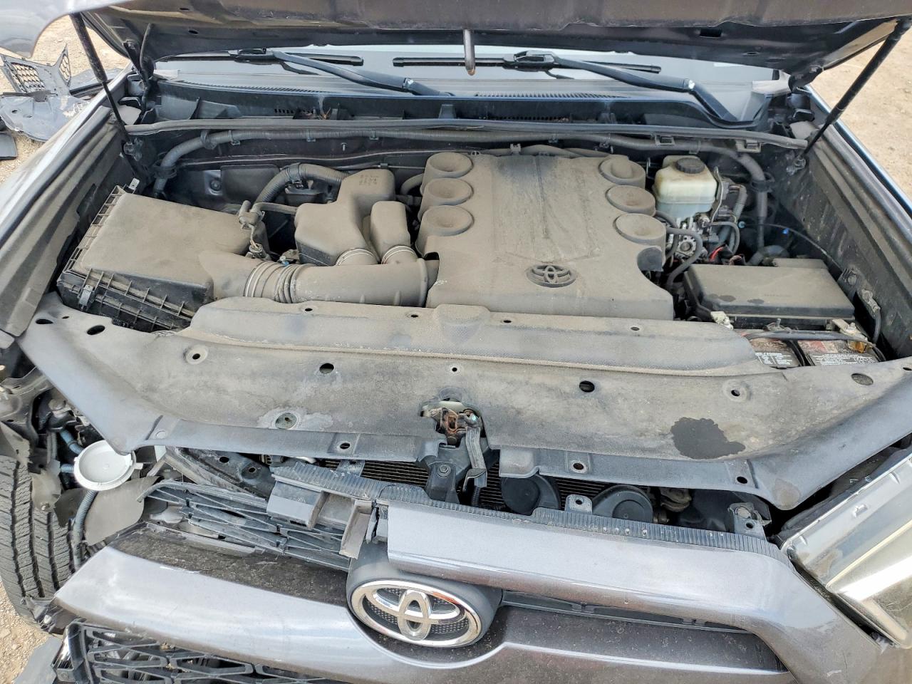 TOYOTA 4RUNNER 2014 — 12