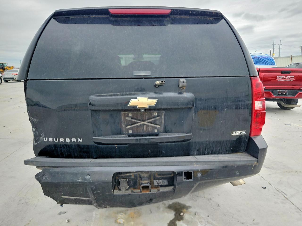 CHEVROLET SUBURBAN 2007 — 7