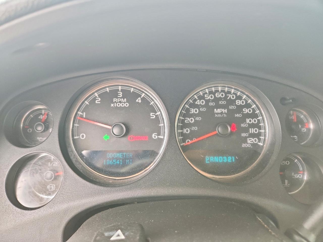 CHEVROLET SUBURBAN 2007 — 10