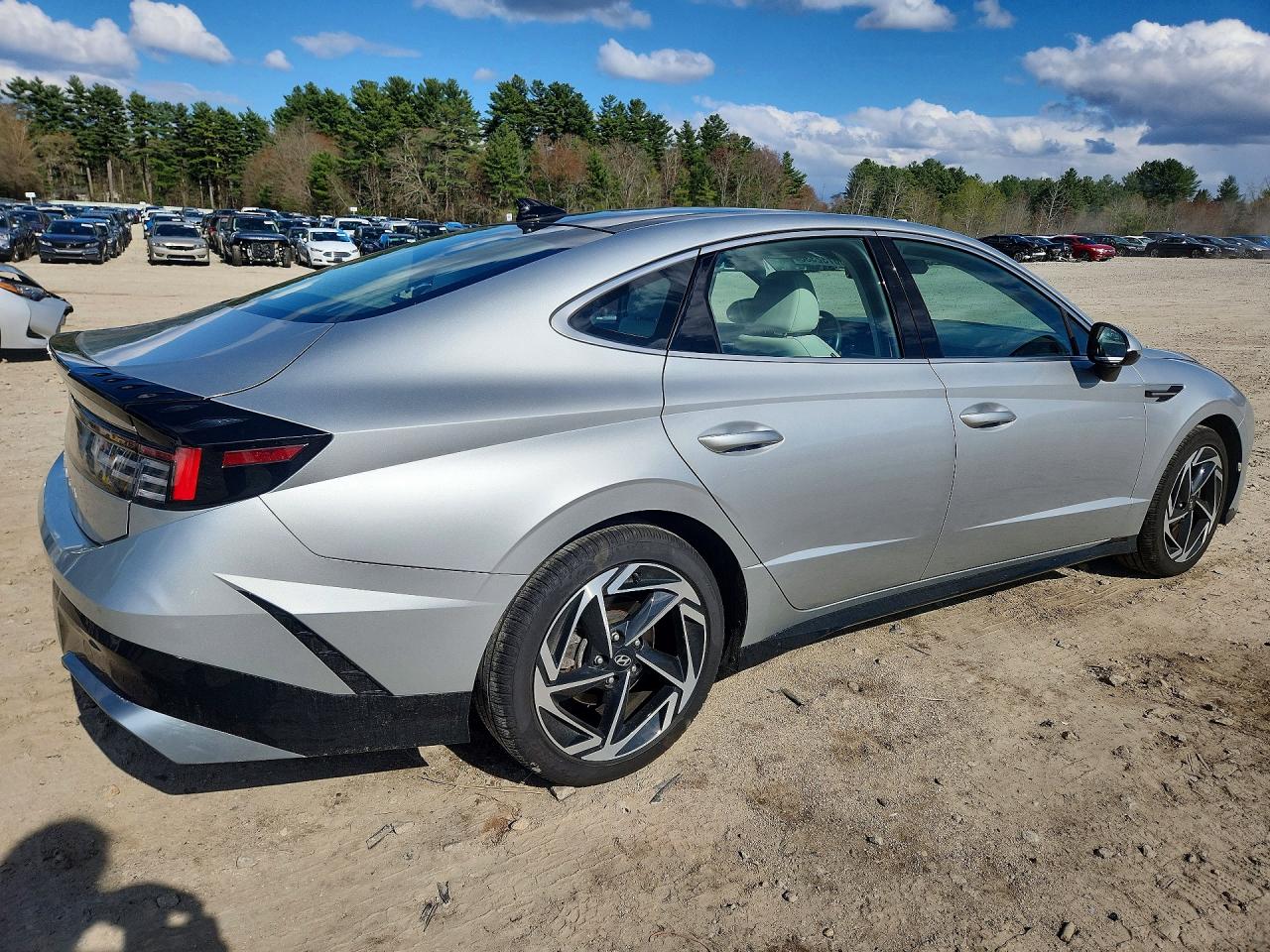 HYUNDAI SONATA 2024 — 4