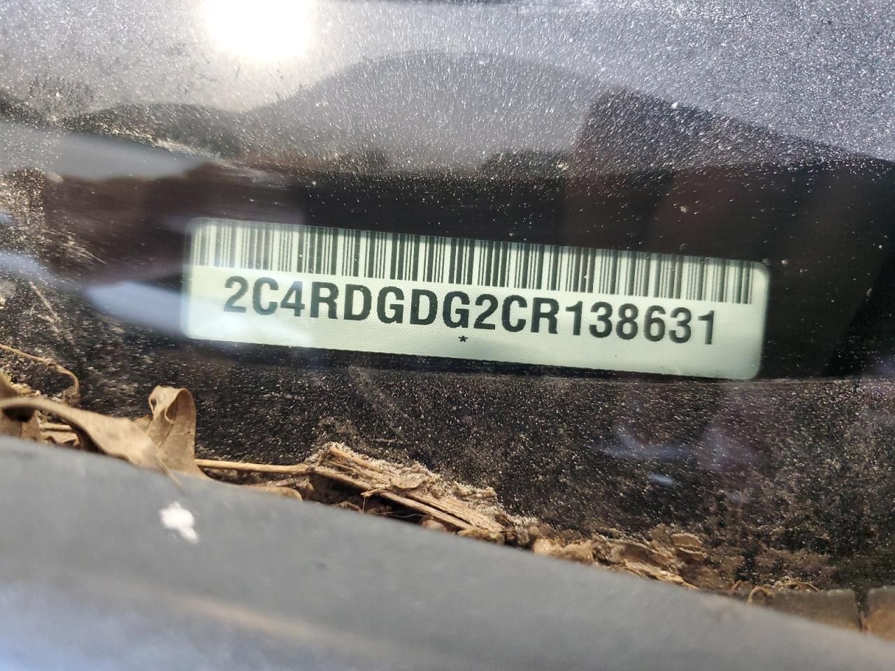 DODGE GRAND CARAVAN 2012 — 14