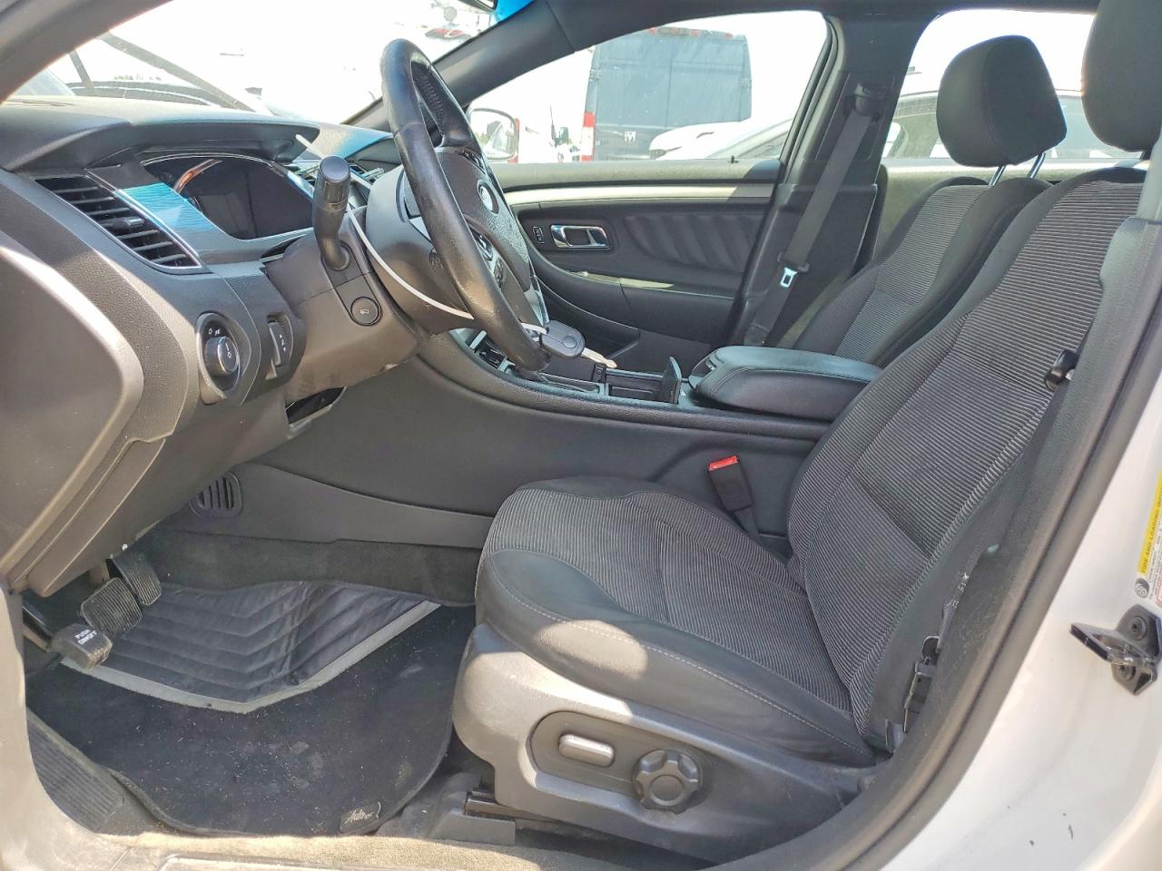 FORD TAURUS 2014 — 8