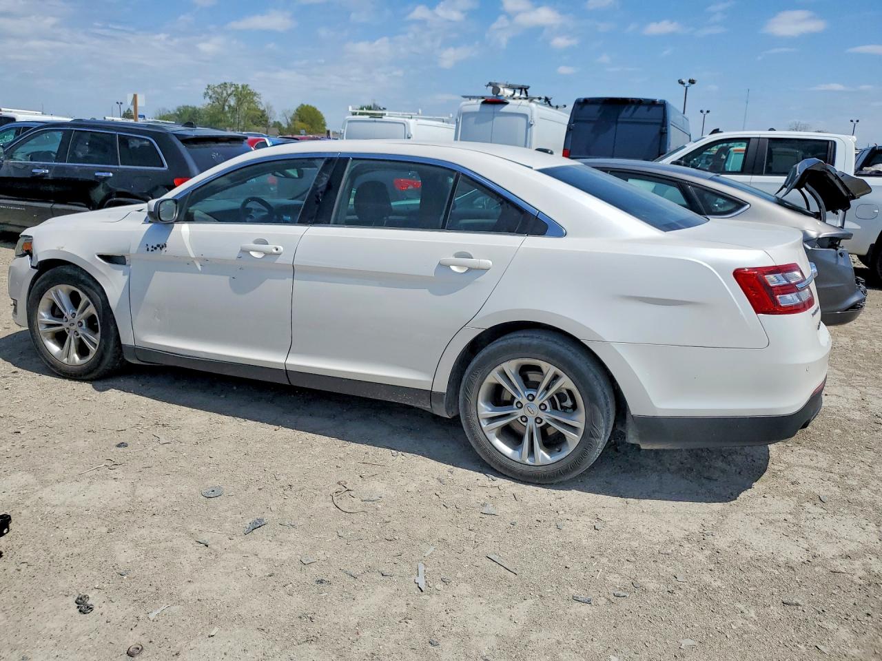 FORD TAURUS 2014 — 3