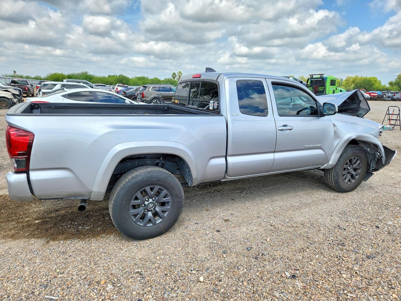 TOYOTA TACOMA 2022 — 4