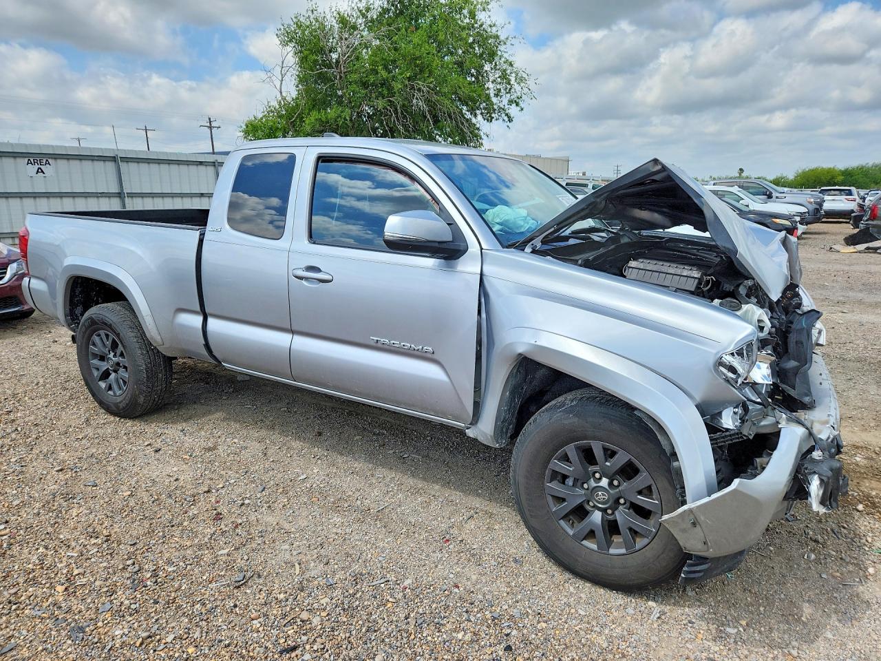 TOYOTA TACOMA 2022 — 5