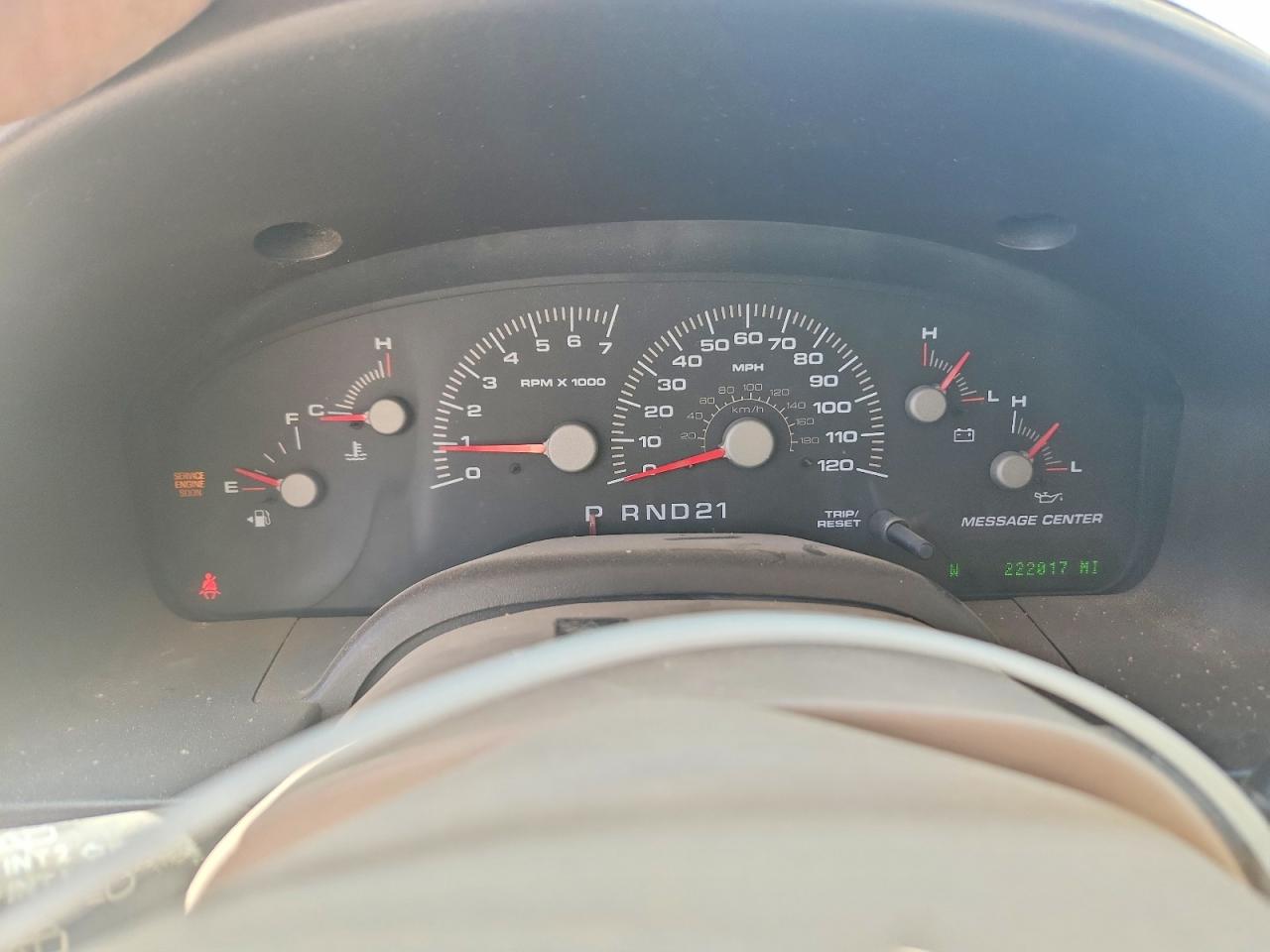 FORD EXPEDITION 2004 — 10