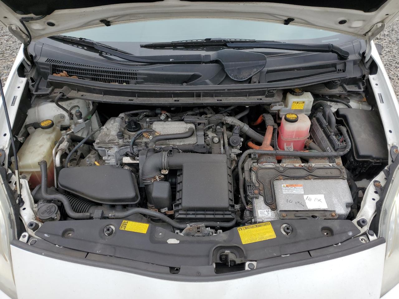 TOYOTA PRIUS 2010 — 13