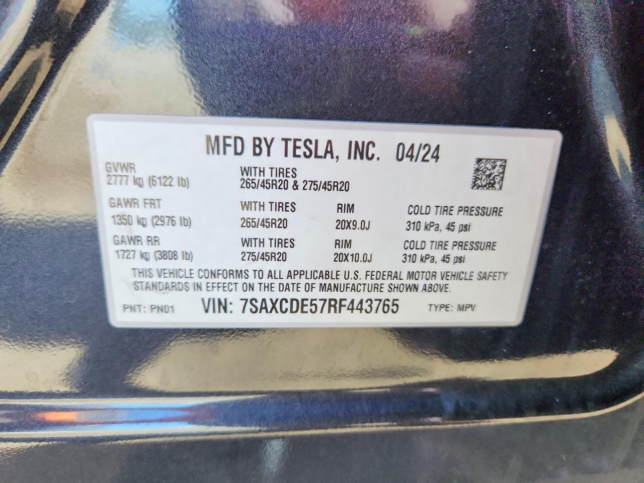 TESLA MODEL X 2024 — 14