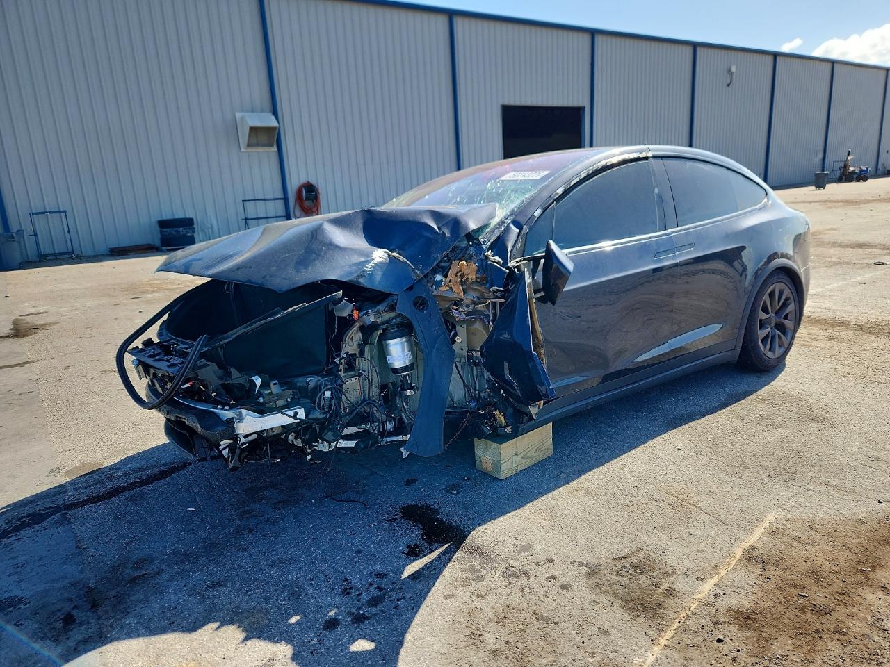 TESLA MODEL X 2024 — 2