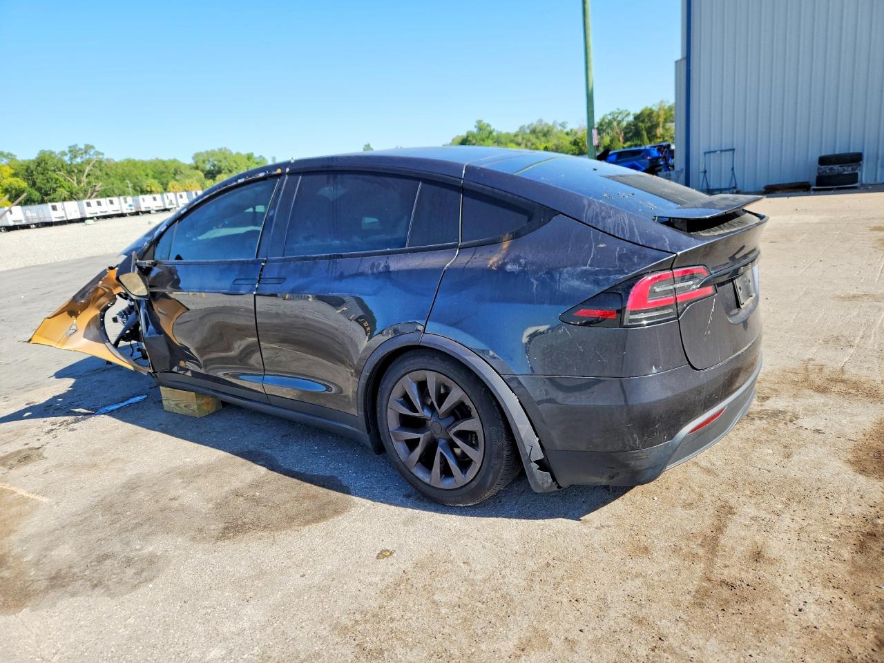 TESLA MODEL X 2024 — 3