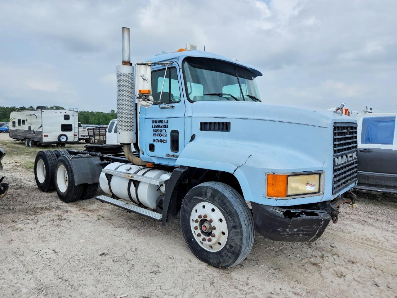 MACK CH613 2000 — 2