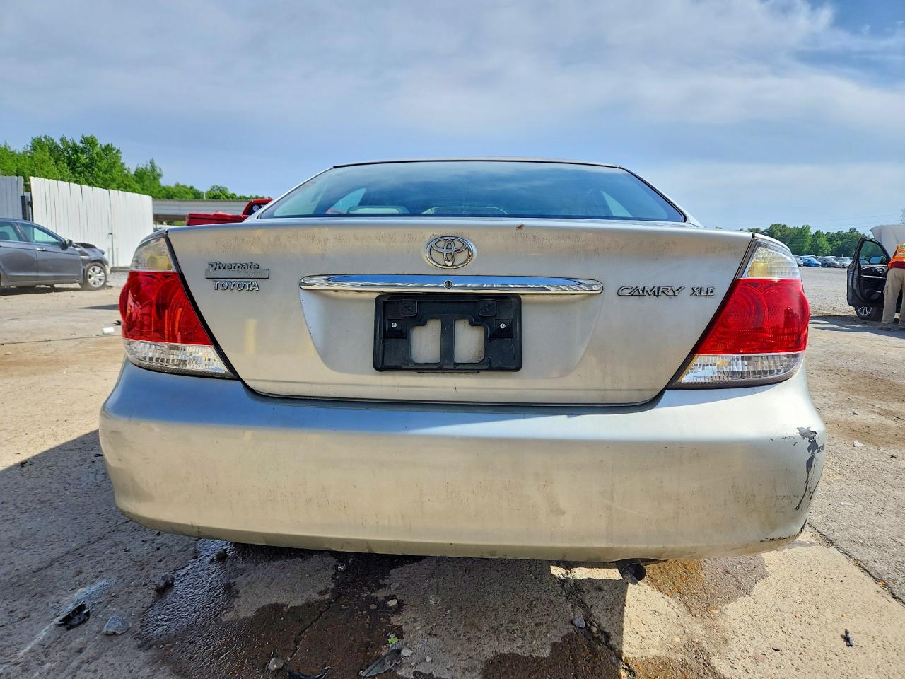 TOYOTA CAMRY 2005 — 7