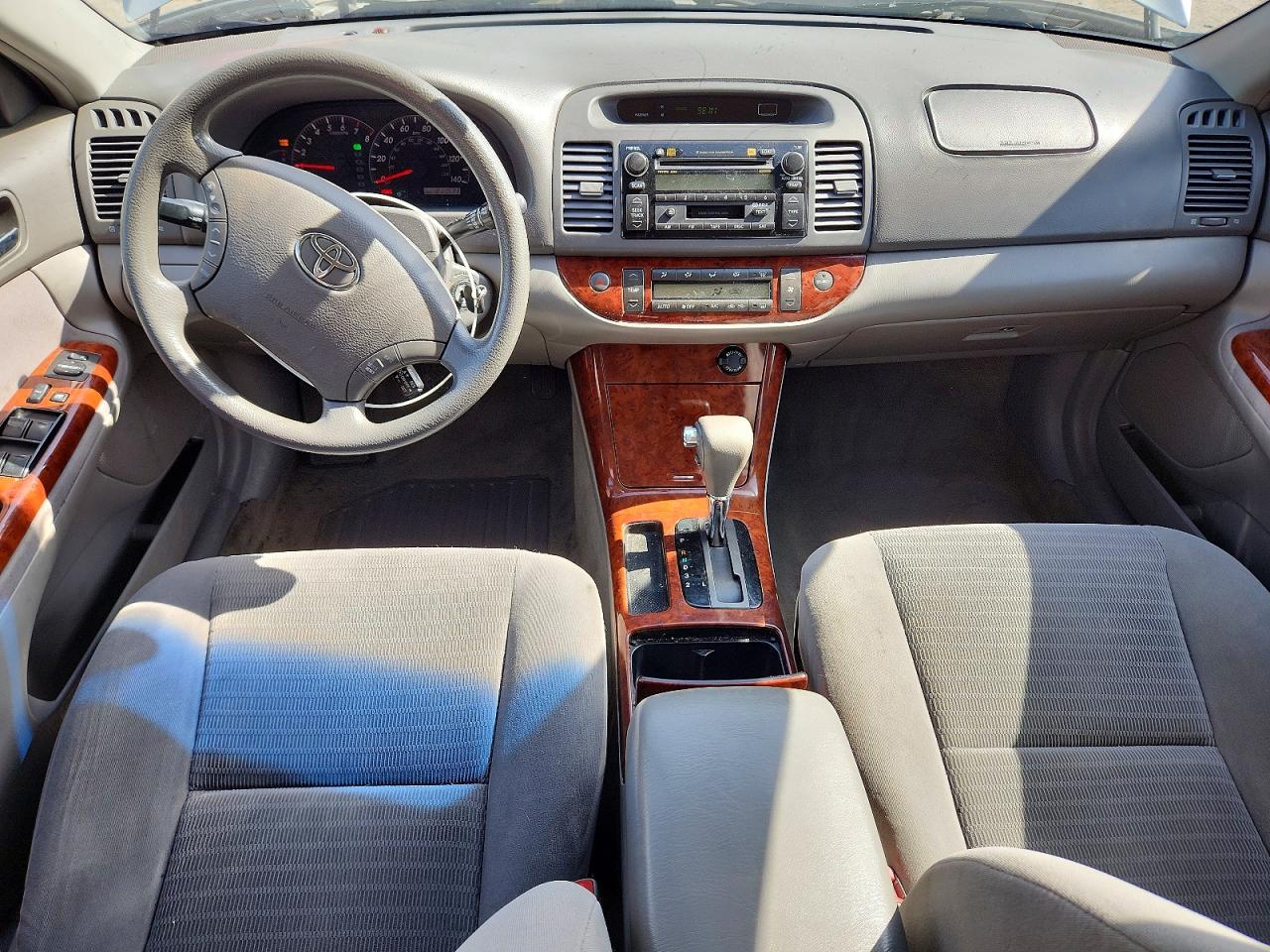 TOYOTA CAMRY 2005 — 9
