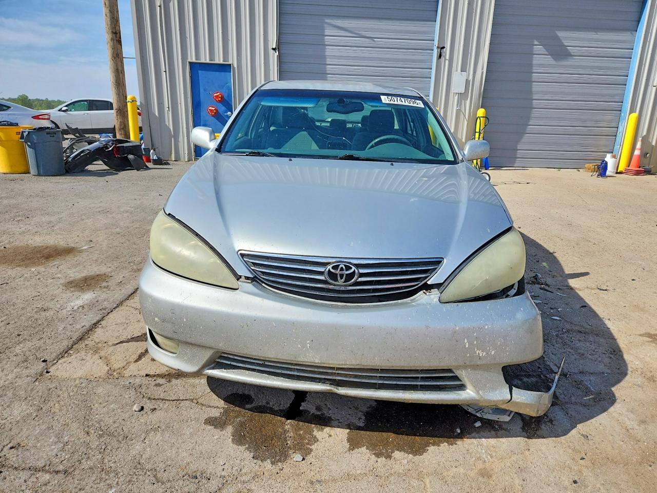 TOYOTA CAMRY 2005 — 6