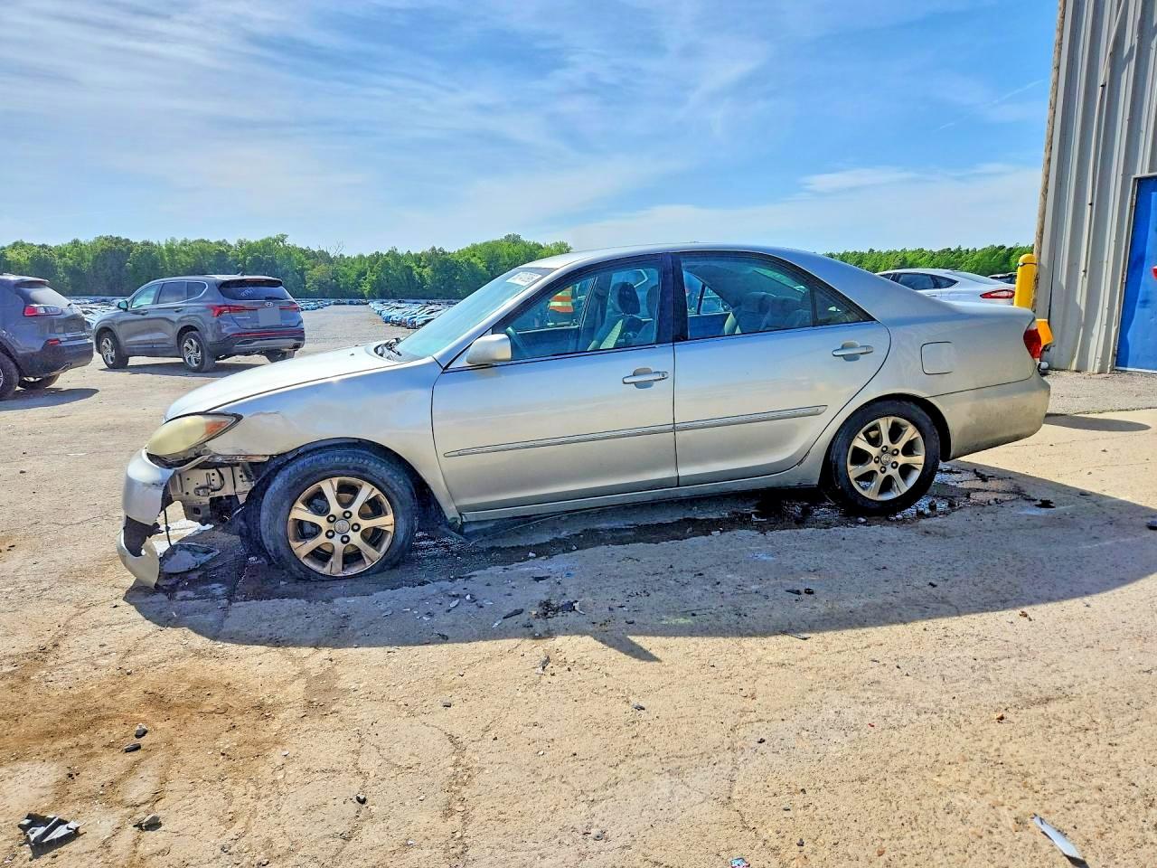 TOYOTA CAMRY 2005 — 2