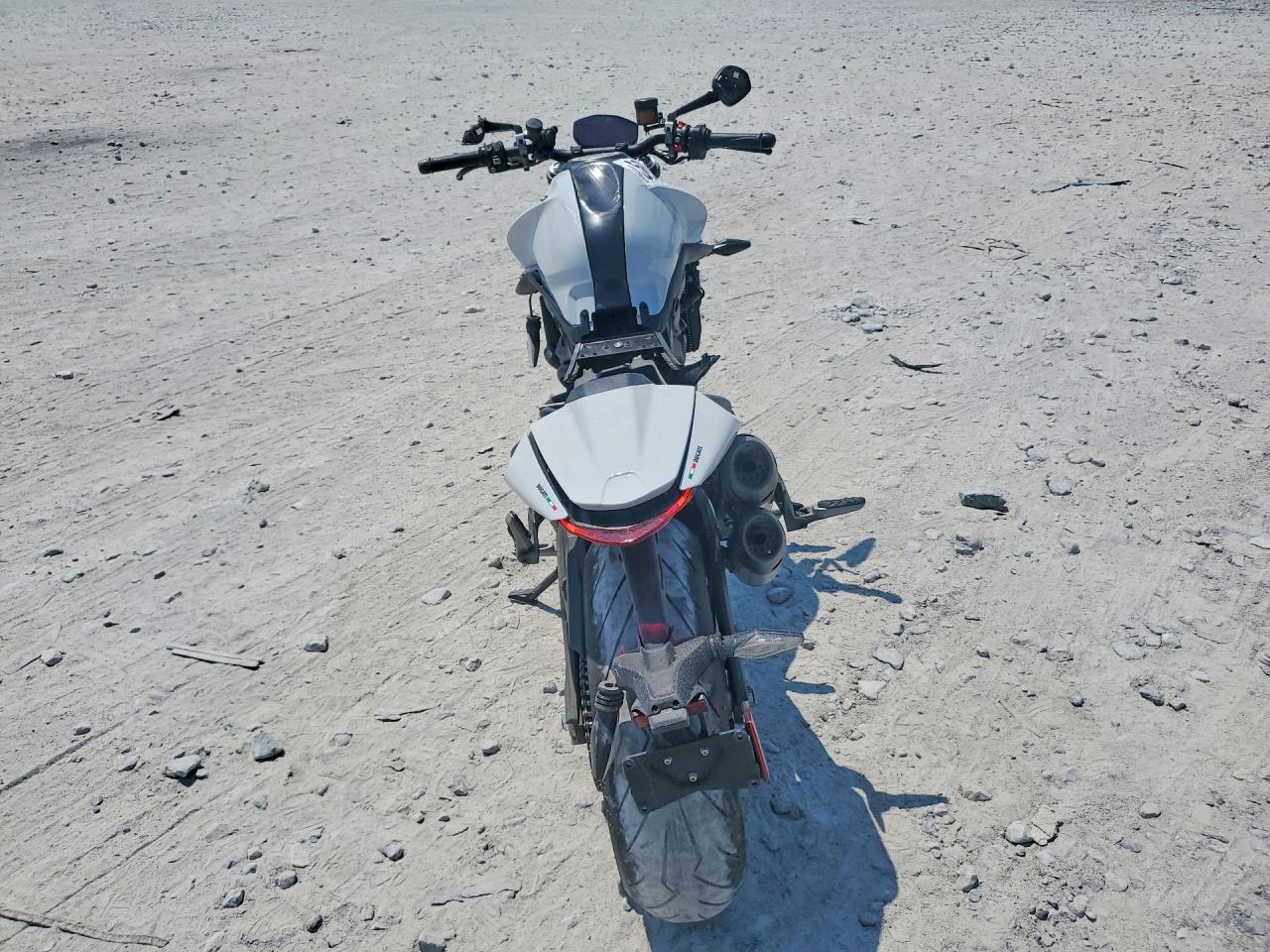 DUCATI MONSTER 2024 — 5