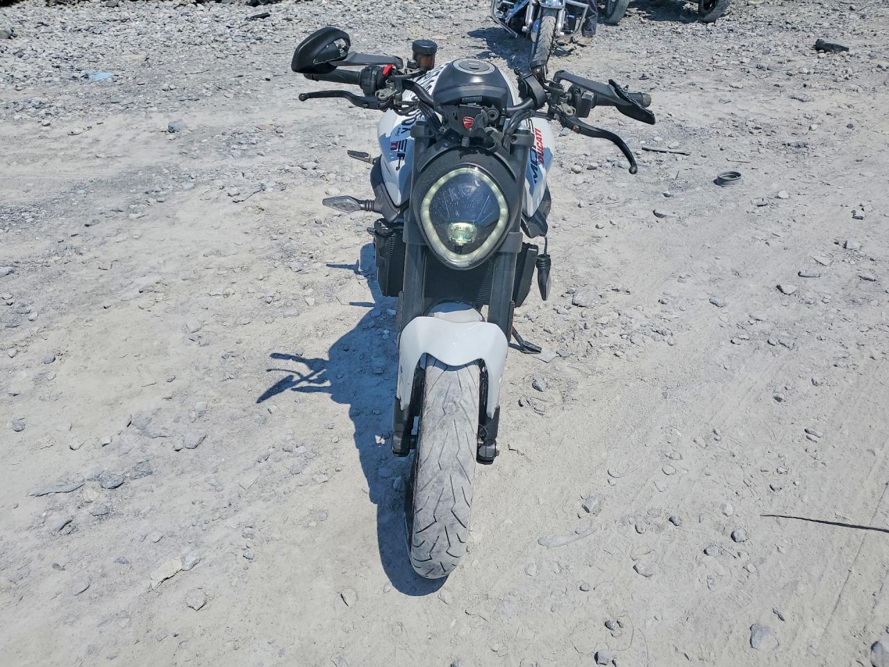 DUCATI MONSTER 2024 — 3