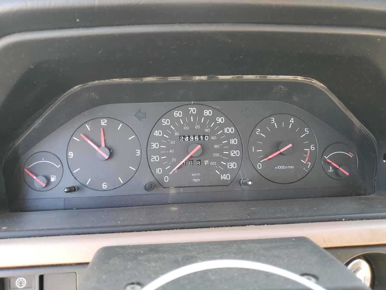 VOLVO 940 1994 — 10