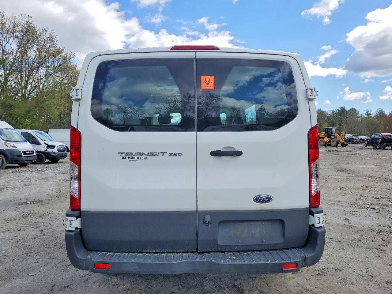 FORD TRANSIT 2017 — 7